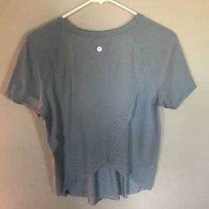 Loose Lululemon shirt!